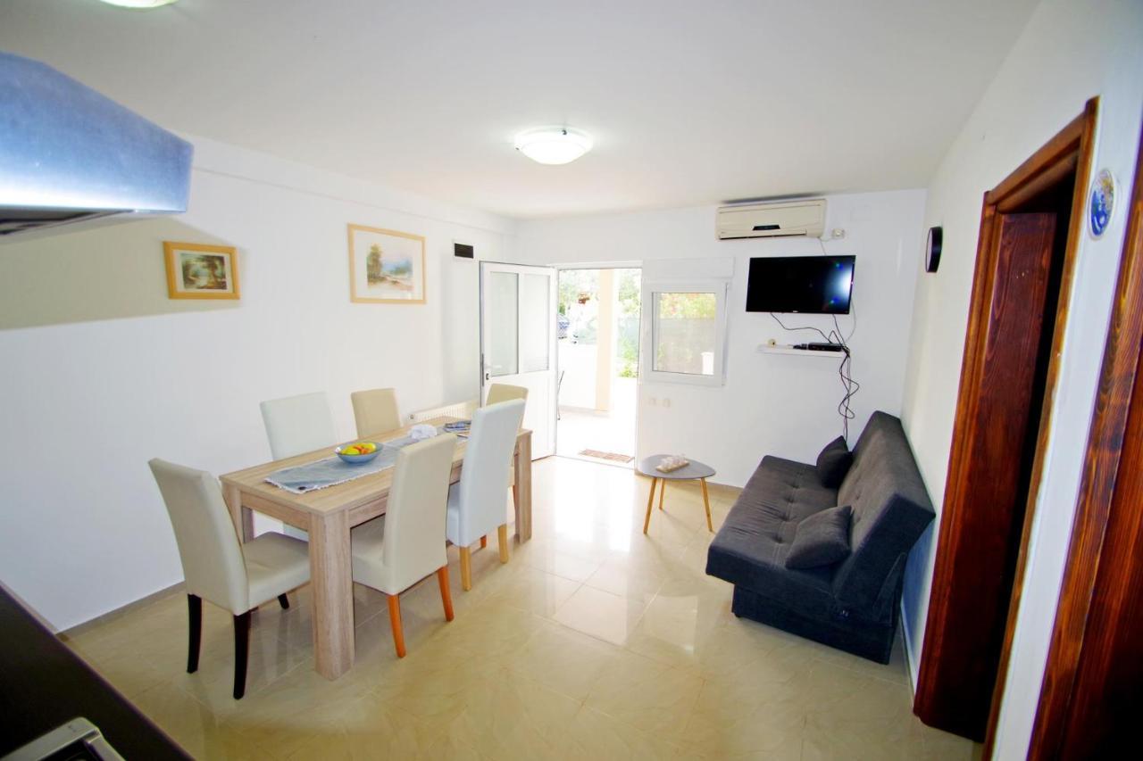 Apartment Pineta In Village Valbandon Экстерьер фото