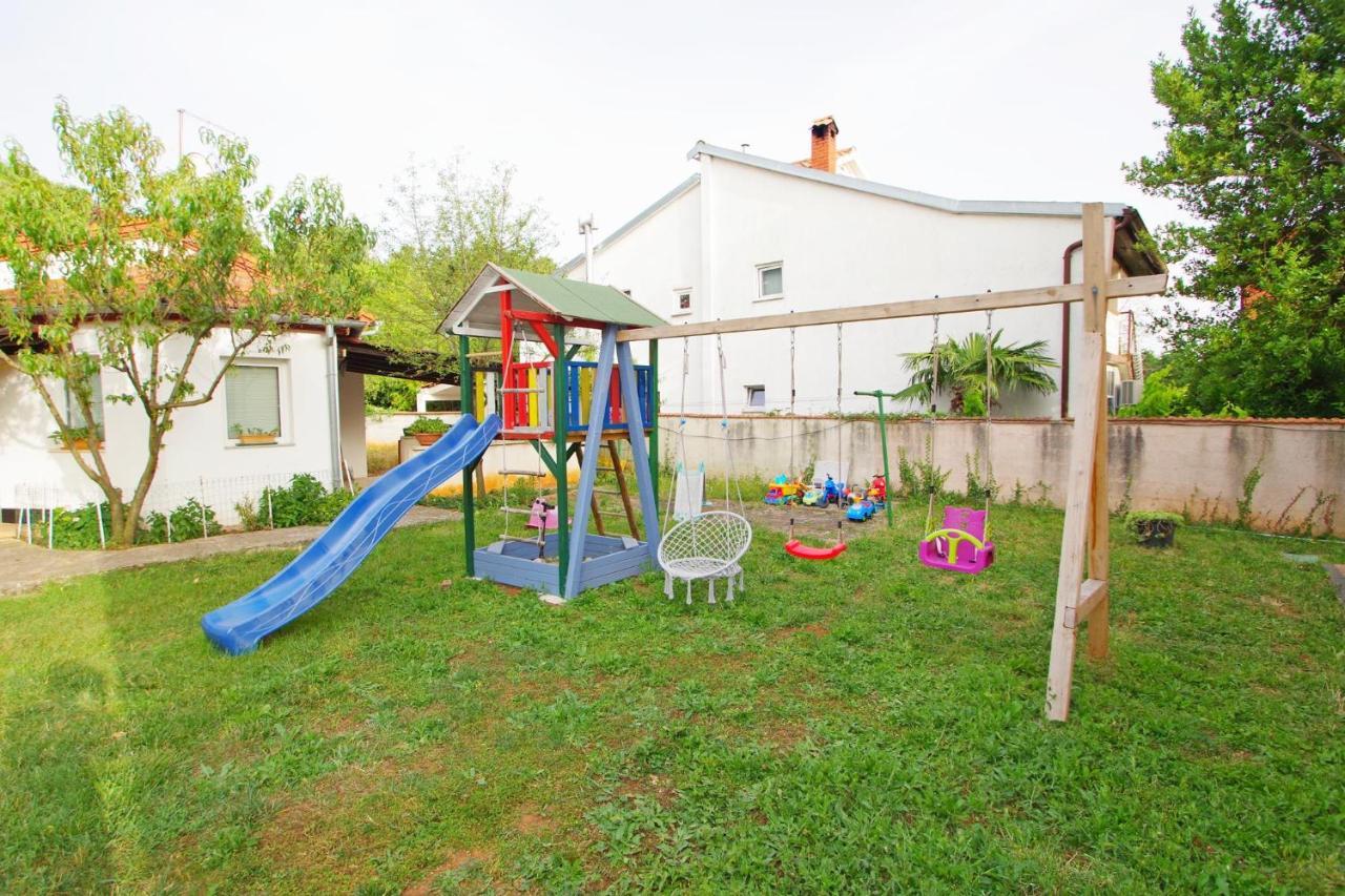Apartment Pineta In Village Valbandon Экстерьер фото