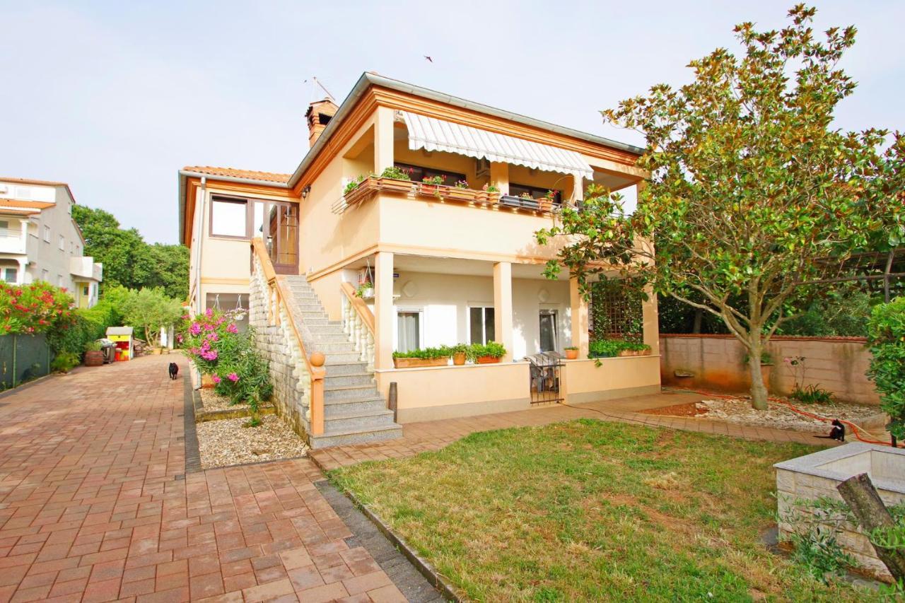 Apartment Pineta In Village Valbandon Экстерьер фото